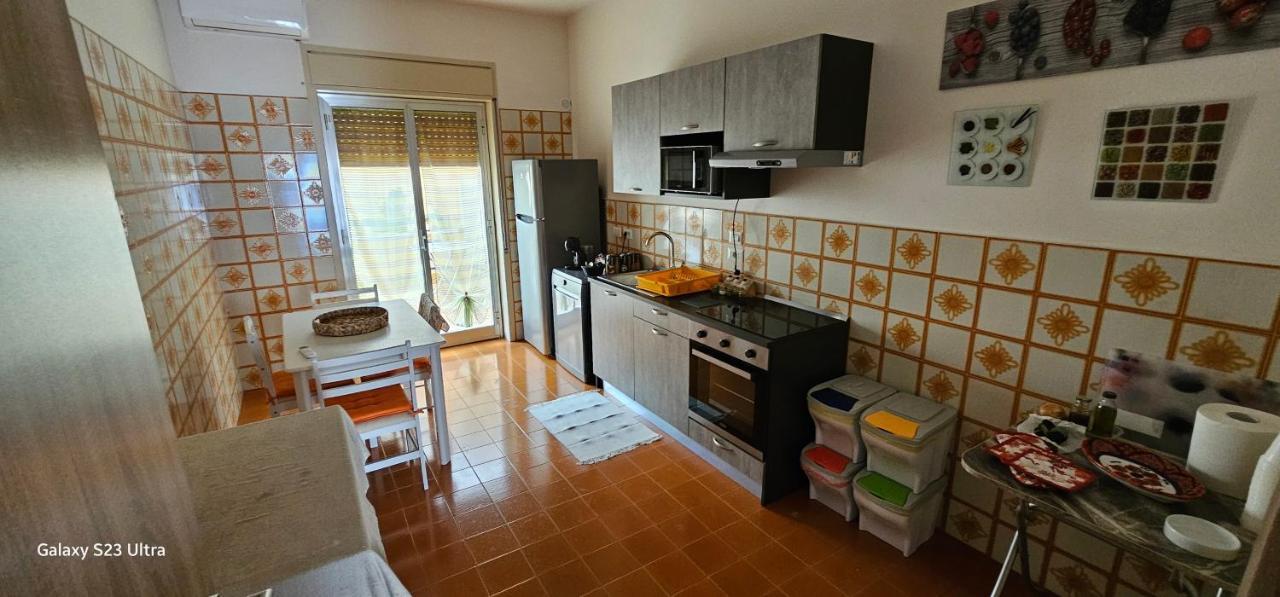 Le Cicas Apartment เลนตีนิ ภายนอก รูปภาพ